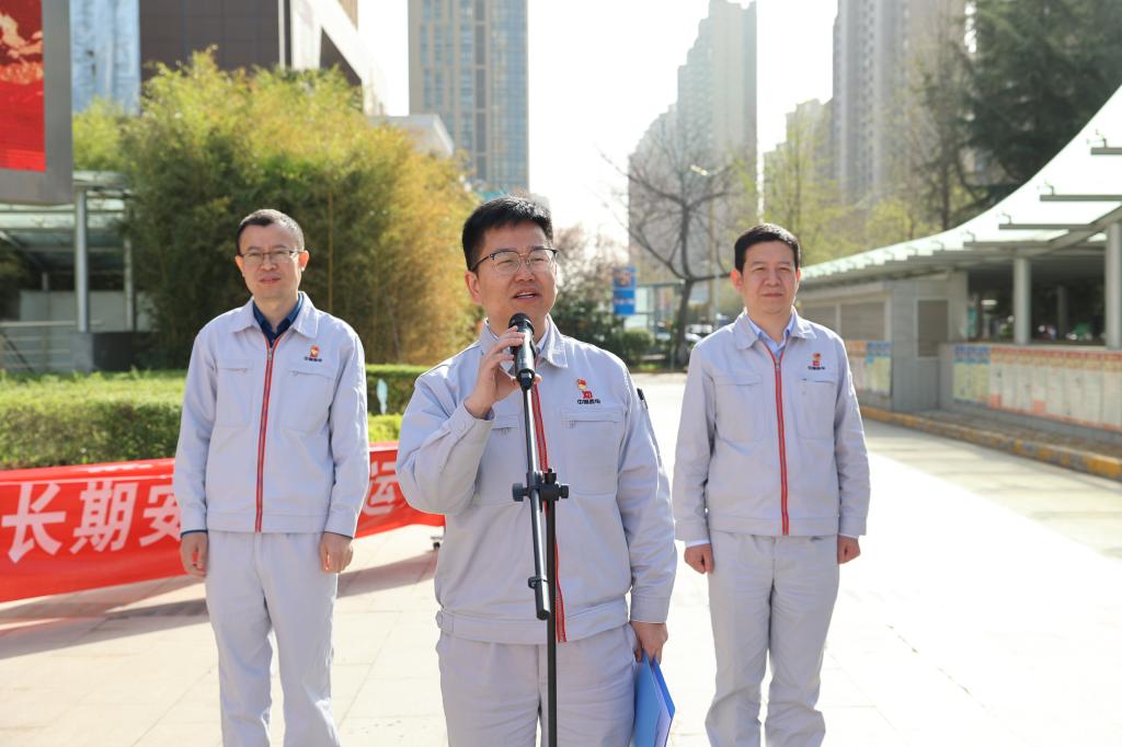 E2944BFA4DB2604CB573AD95066_FA3E45BE_13877